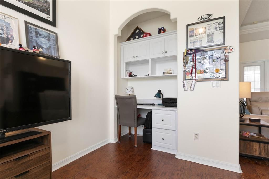 Active With Contract: $449,000 (3 beds, 2 baths, 1957 Square Feet)