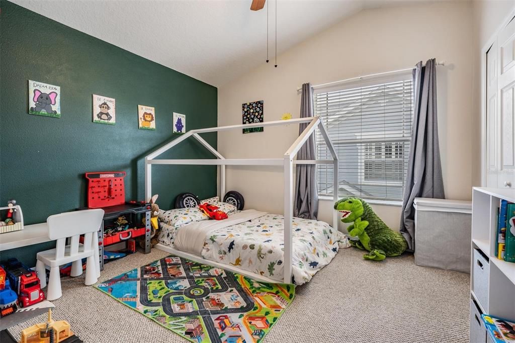 Active With Contract: $385,000 (3 beds, 2 baths, 1666 Square Feet)