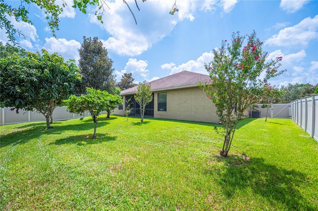 For Sale: $625,000 (3 beds, 2 baths, 2445 Square Feet)