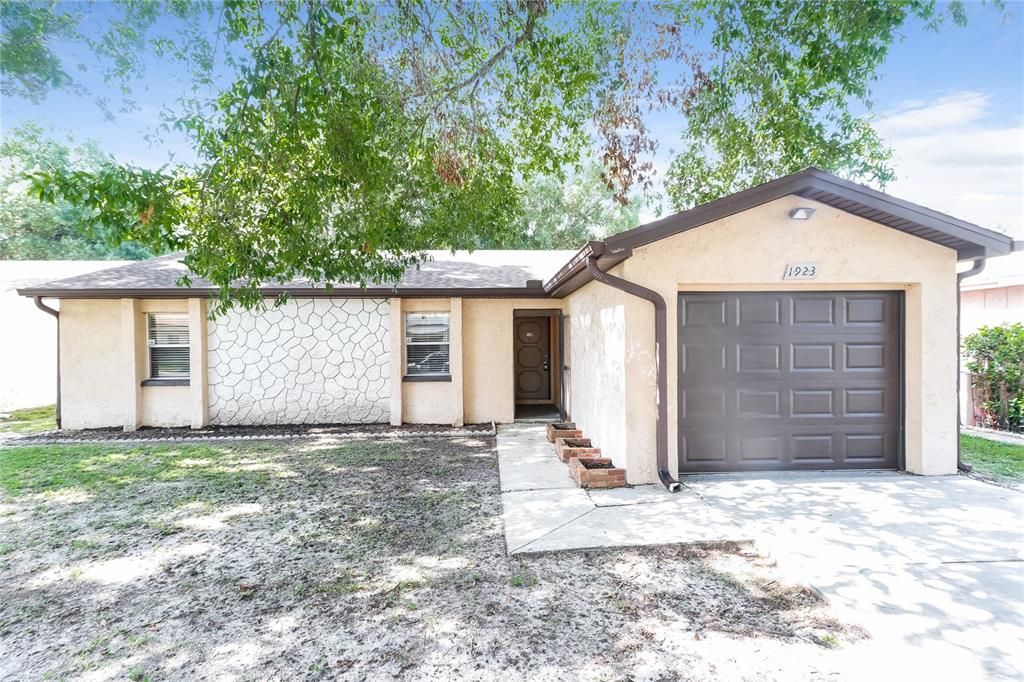 最近租的: $2,105 (3 贝兹, 2 浴室, 1216 平方英尺)