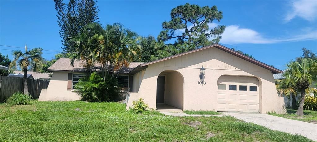 Recently Sold: $249,900 (3 beds, 2 baths, 1080 Square Feet)