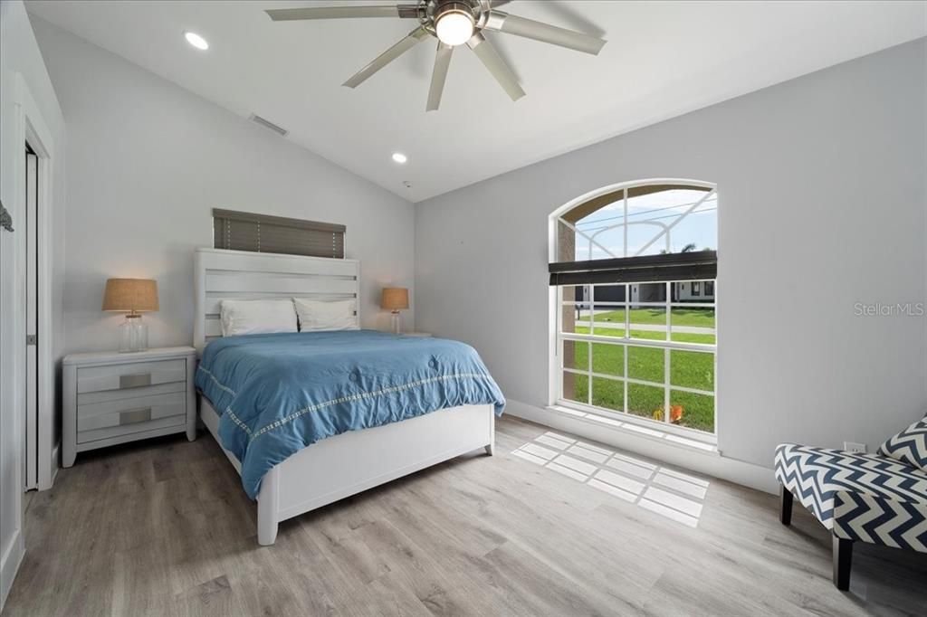 Active With Contract: $1,000,000 (4 beds, 2 baths, 2134 Square Feet)