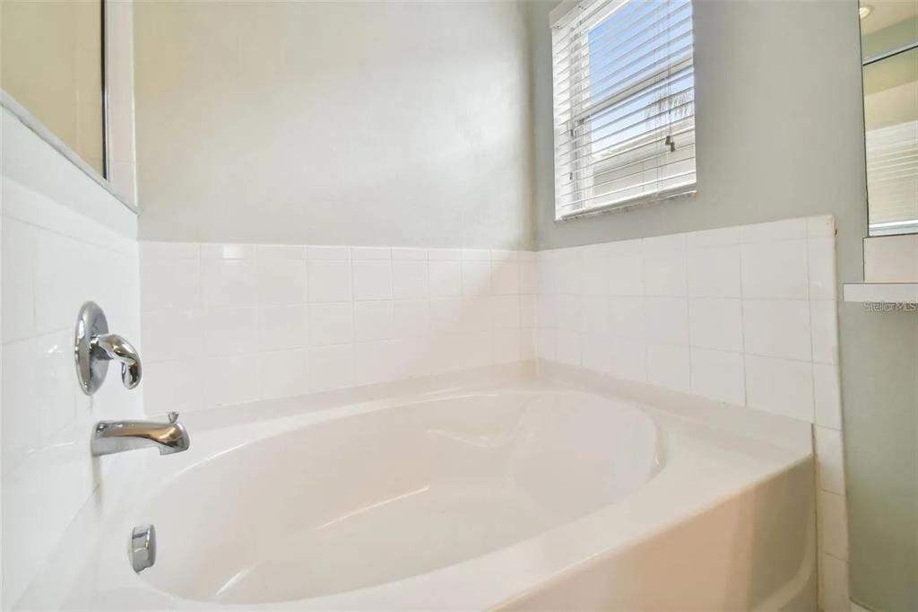 Active With Contract: $2,300 (3 beds, 2 baths, 1808 Square Feet)