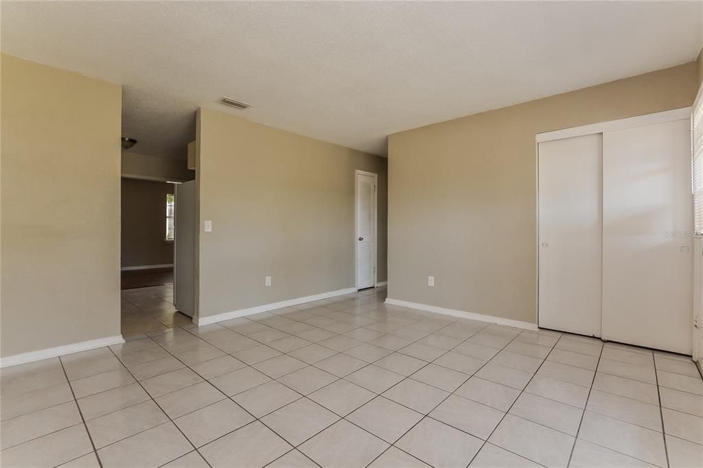 For Rent: $1,595 (3 beds, 2 baths, 1150 Square Feet)