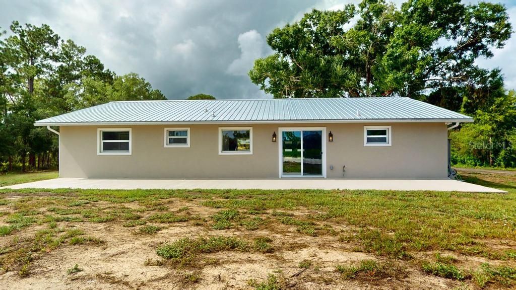 For Sale: $479,000 (3 beds, 2 baths, 1855 Square Feet)