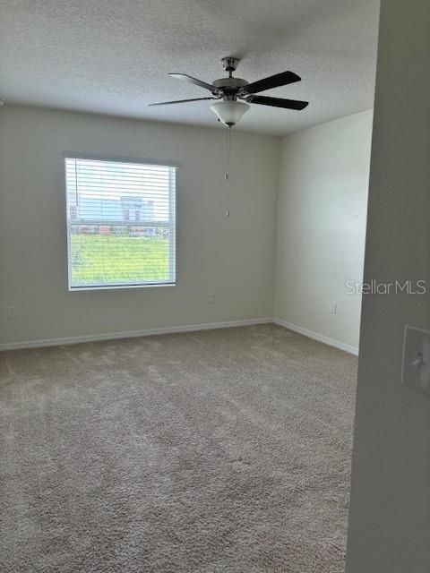 For Rent: $2,100 (3 beds, 2 baths, 1812 Square Feet)