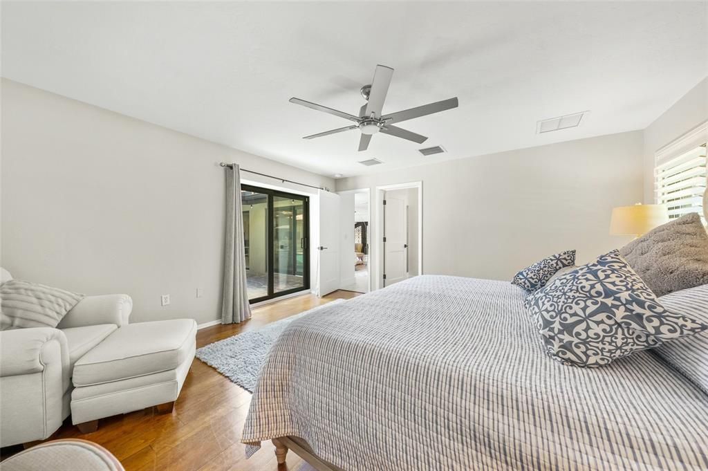 Active With Contract: $1,995,000 (3 beds, 2 baths, 2330 Square Feet)