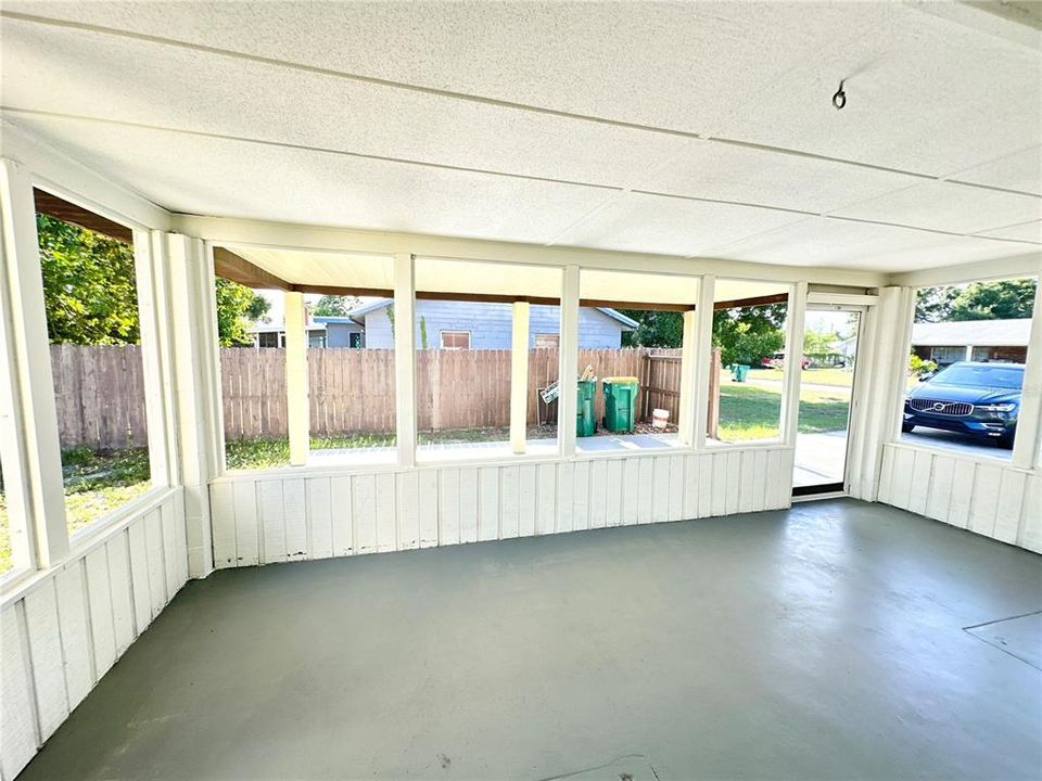 screened porch