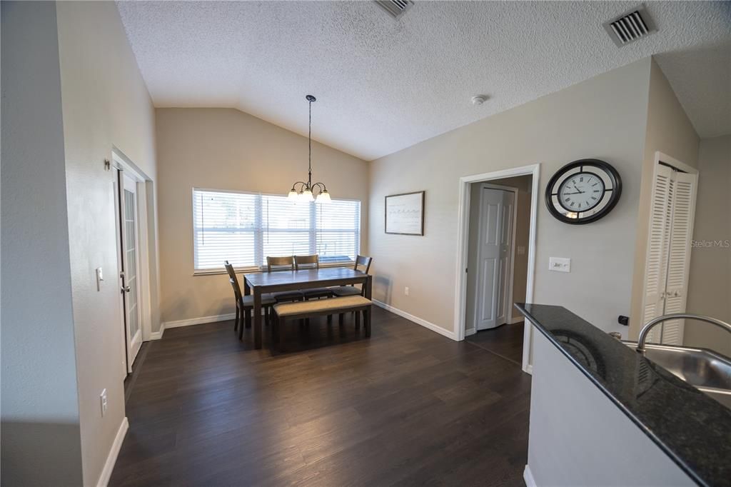 Active With Contract: $318,000 (3 beds, 2 baths, 1490 Square Feet)