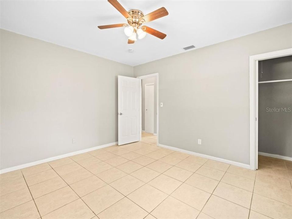 Active With Contract: $325,000 (3 beds, 1 baths, 1110 Square Feet)