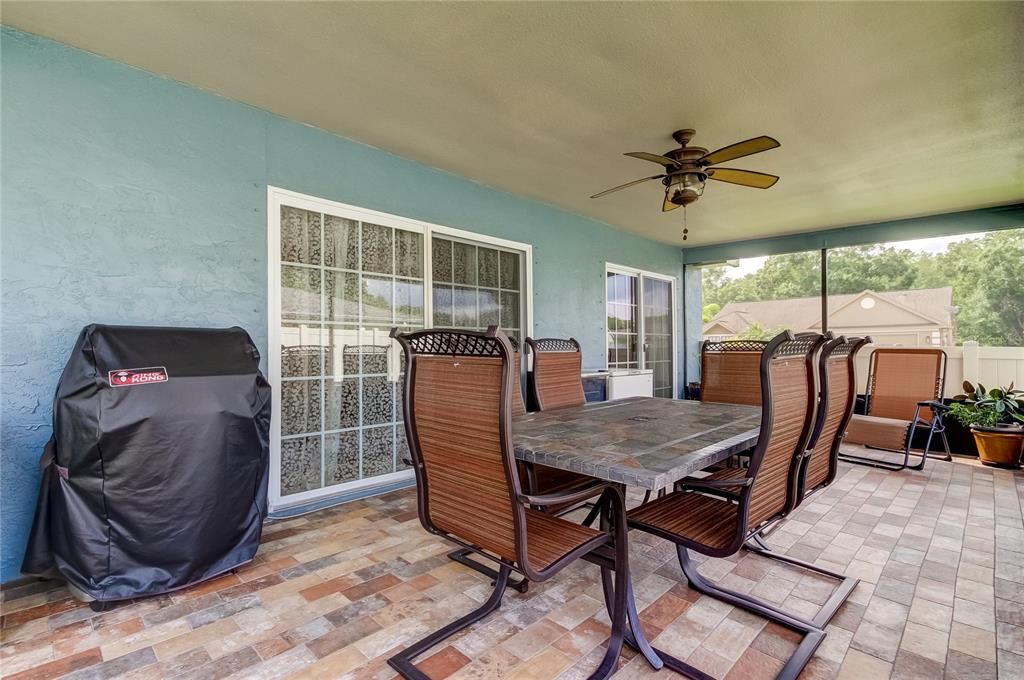 Active With Contract: $469,900 (3 beds, 2 baths, 1604 Square Feet)