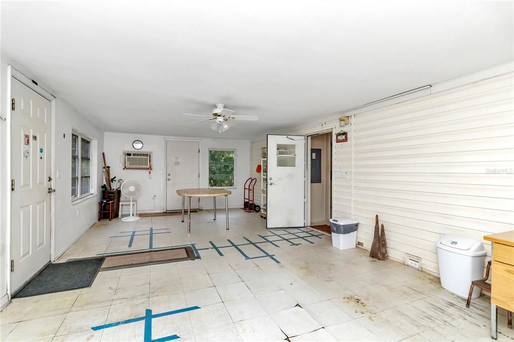 For Sale: $349,000 (3 beds, 2 baths, 1248 Square Feet)