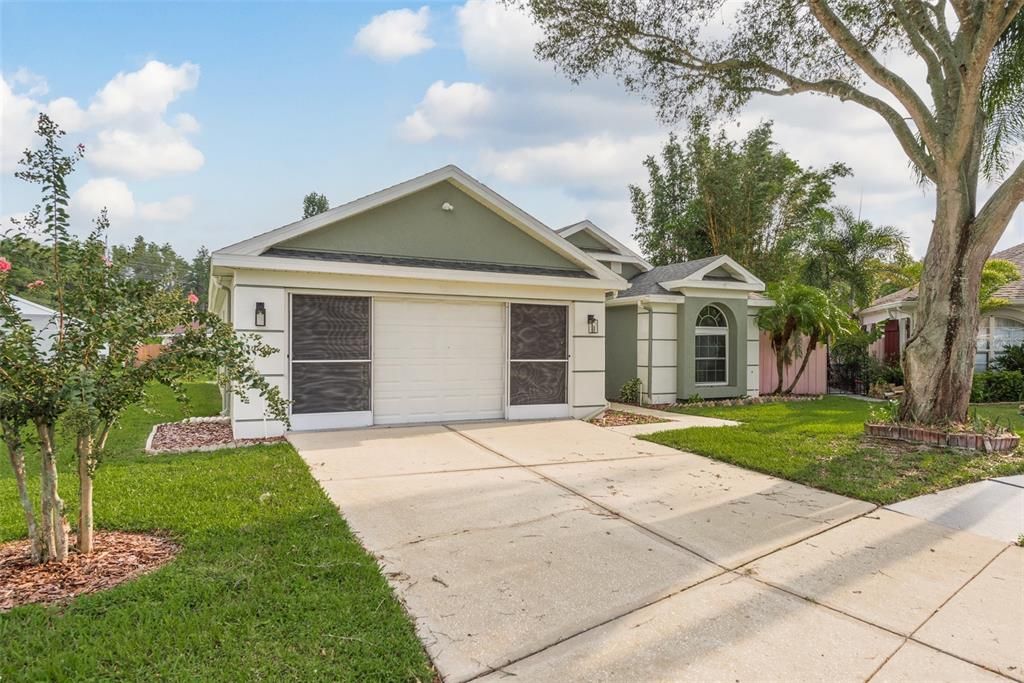 Active With Contract: $349,900 (3 beds, 2 baths, 1560 Square Feet)