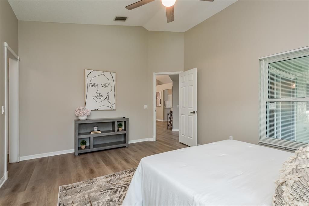 Active With Contract: $349,900 (3 beds, 2 baths, 1560 Square Feet)