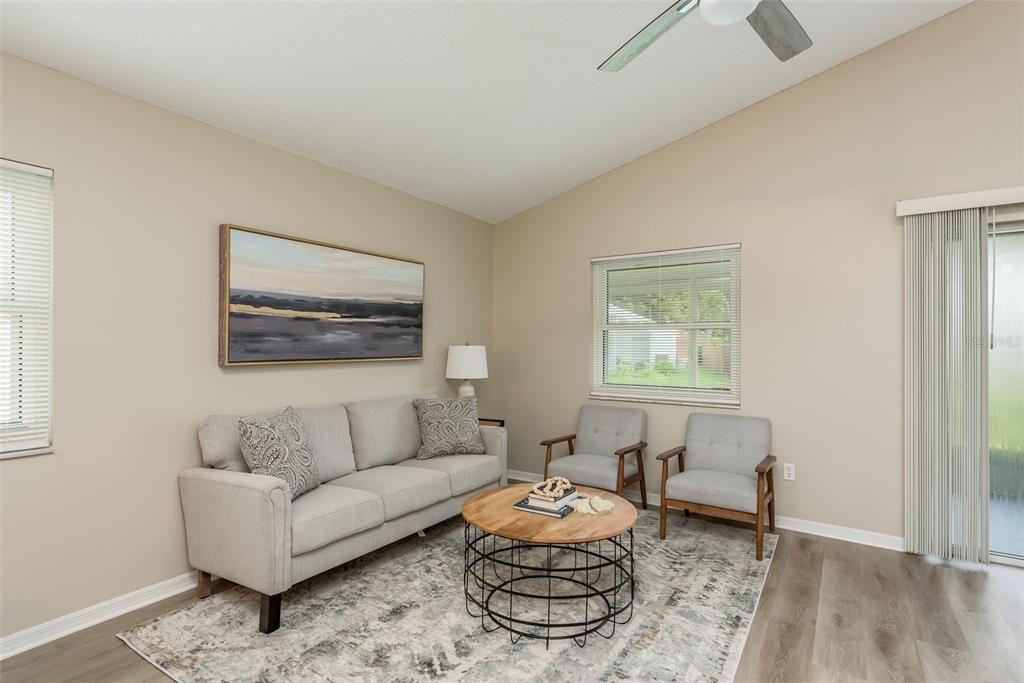 Active With Contract: $349,900 (3 beds, 2 baths, 1560 Square Feet)