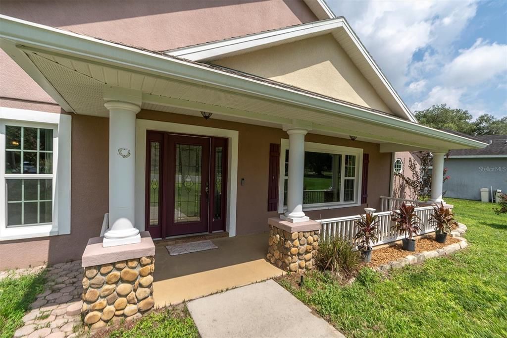 For Sale: $430,000 (3 beds, 2 baths, 1975 Square Feet)