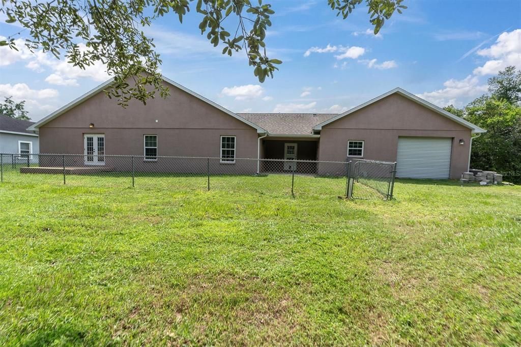 For Sale: $430,000 (3 beds, 2 baths, 1975 Square Feet)