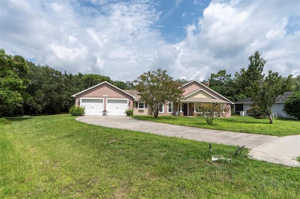 For Sale: $430,000 (3 beds, 2 baths, 1975 Square Feet)