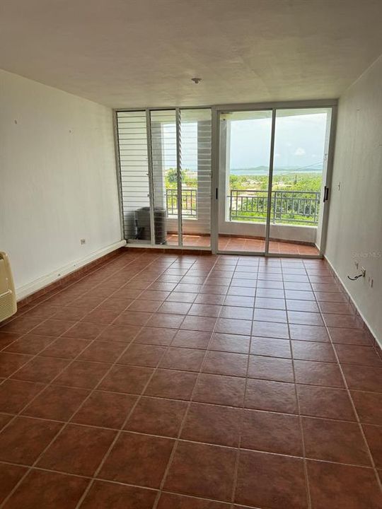 En Venta: $205,900 (3 camas, 2 baños, 1220 Pies cuadrados)