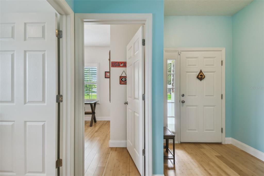 Active With Contract: $379,900 (3 beds, 2 baths, 1430 Square Feet)