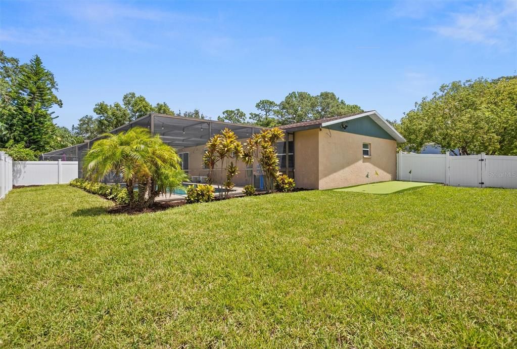 Active With Contract: $499,999 (3 beds, 2 baths, 1432 Square Feet)