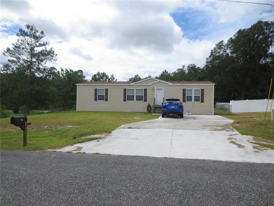 For Sale: $224,000 (3 beds, 2 baths, 1514 Square Feet)