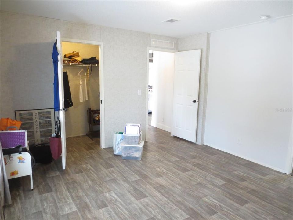 For Sale: $224,000 (3 beds, 2 baths, 1514 Square Feet)