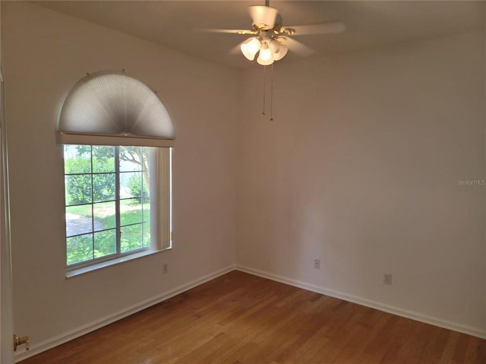 For Sale: $265,900 (3 beds, 2 baths, 1514 Square Feet)