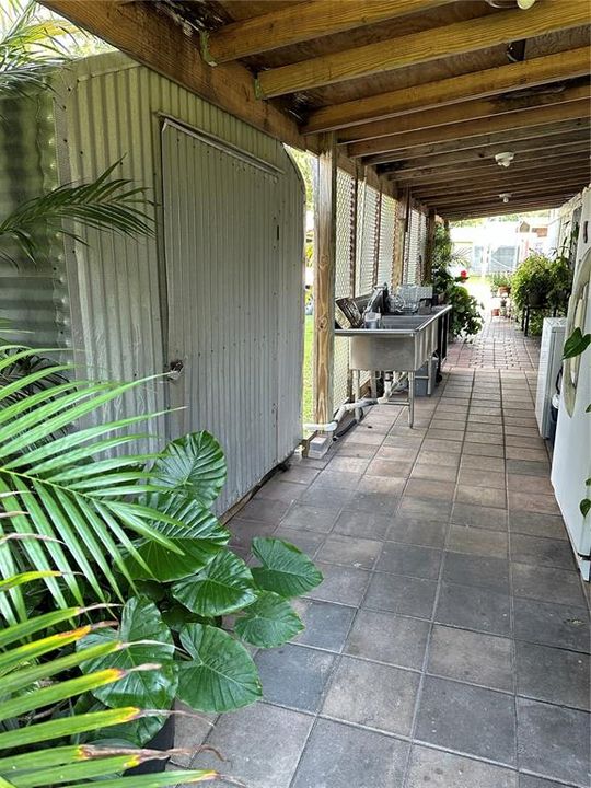 En Venta: $250,000 (4 camas, 2 baños, 1530 Pies cuadrados)