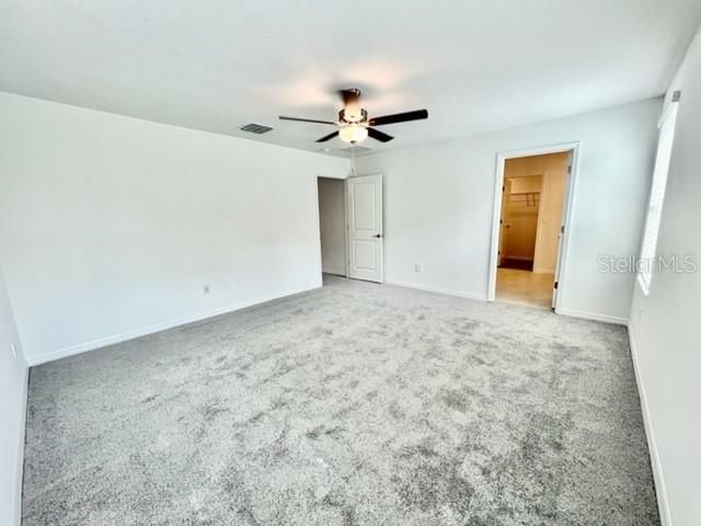 For Rent: $2,700 (5 beds, 2 baths, 2215 Square Feet)