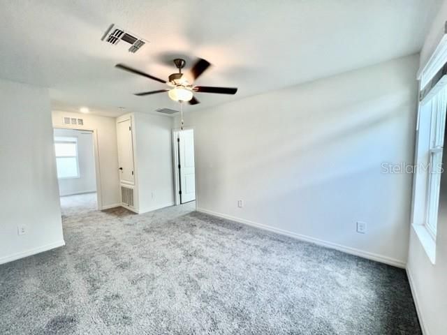 For Rent: $2,700 (5 beds, 2 baths, 2215 Square Feet)