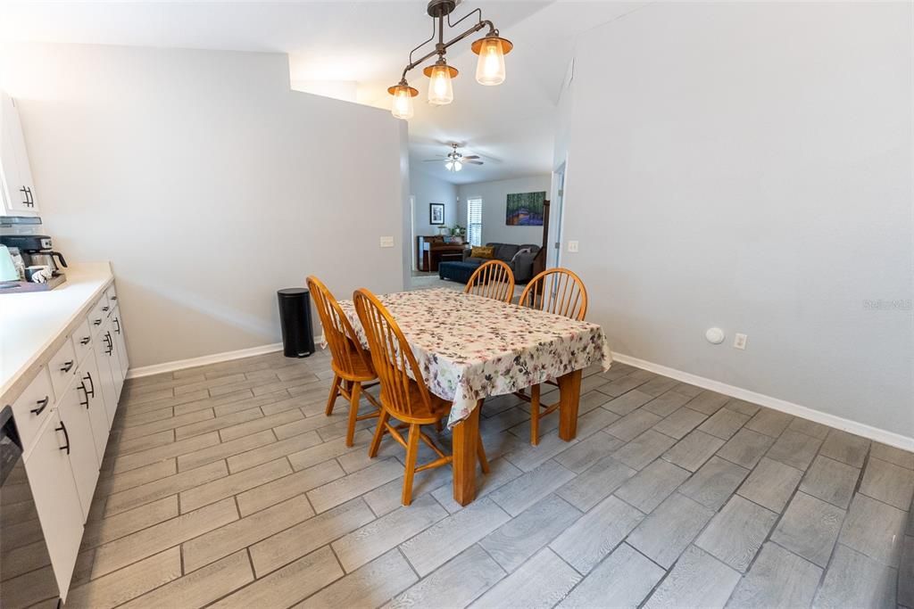 Kitchen - Eat-in Dining space!