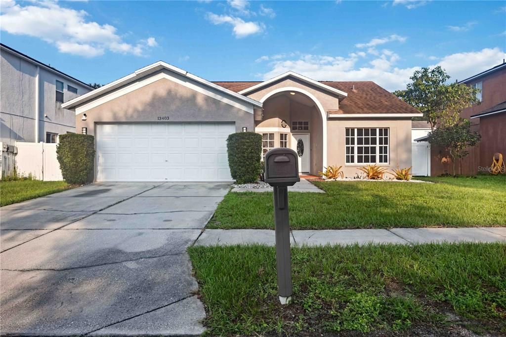 Recently Sold: $374,793 (4 beds, 2 baths, 1606 Square Feet)