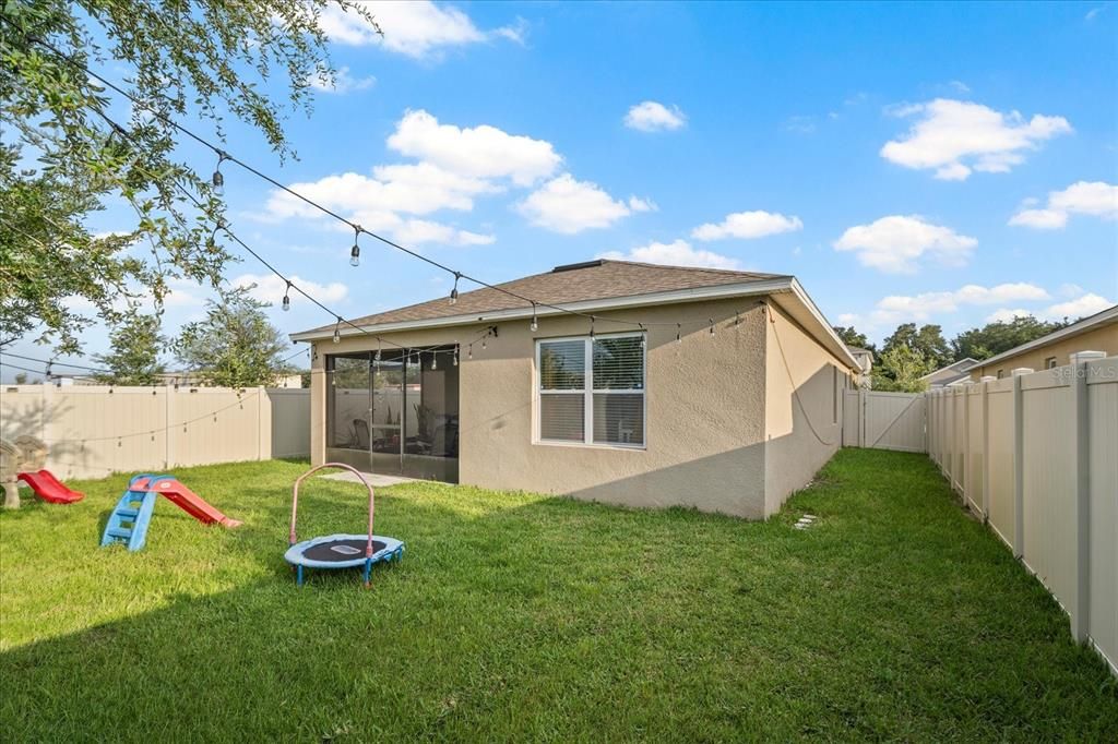 Active With Contract: $345,000 (3 beds, 2 baths, 1622 Square Feet)