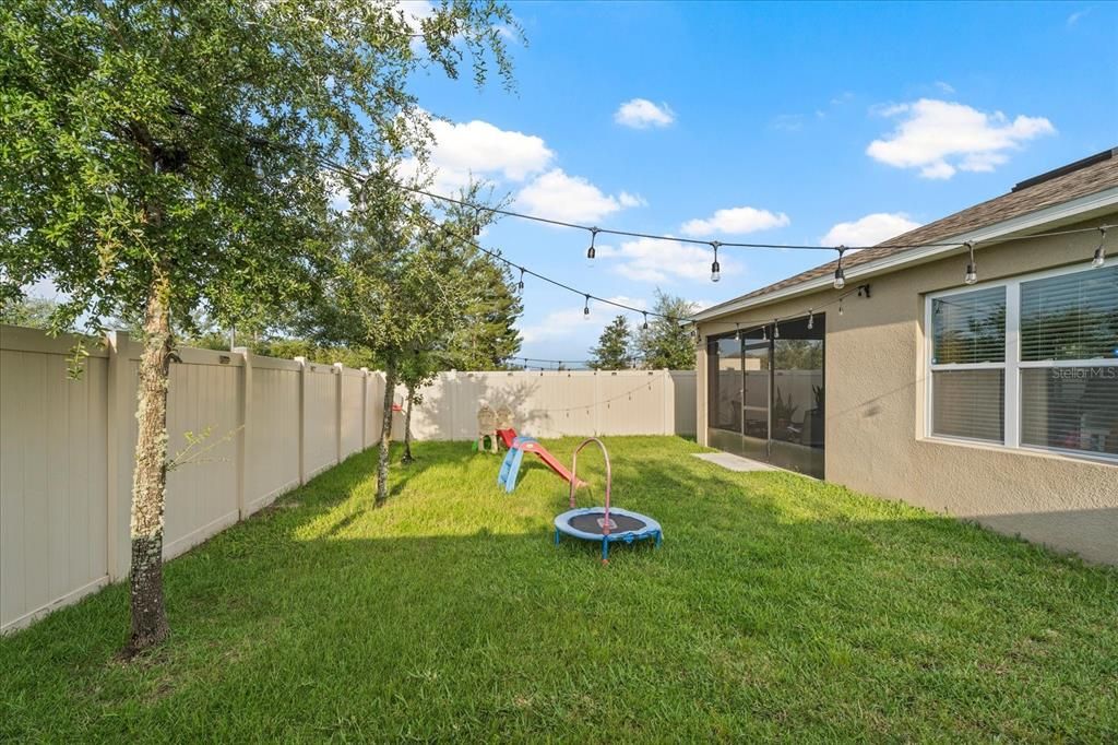 Active With Contract: $345,000 (3 beds, 2 baths, 1622 Square Feet)