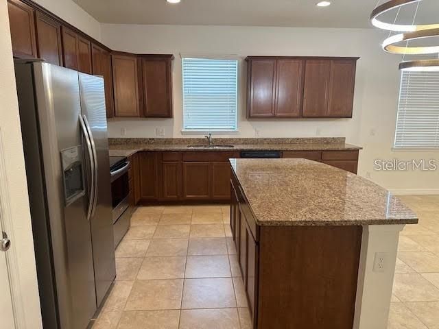 Active With Contract: $2,400 (4 beds, 2 baths, 2162 Square Feet)