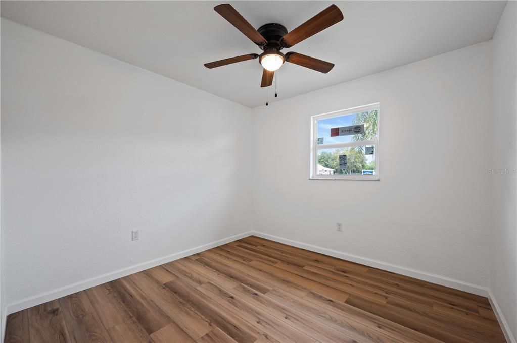 For Sale: $299,900 (3 beds, 2 baths, 1123 Square Feet)