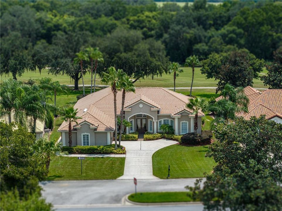 Active With Contract: $739,900 (3 beds, 3 baths, 2860 Square Feet)