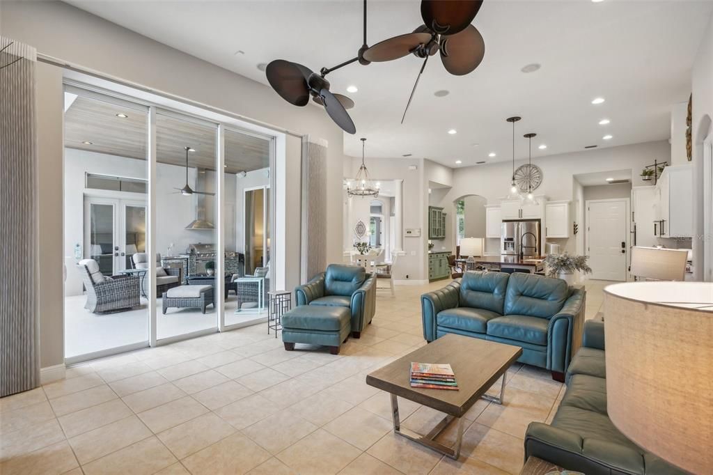 Active With Contract: $900,000 (5 beds, 3 baths, 3639 Square Feet)