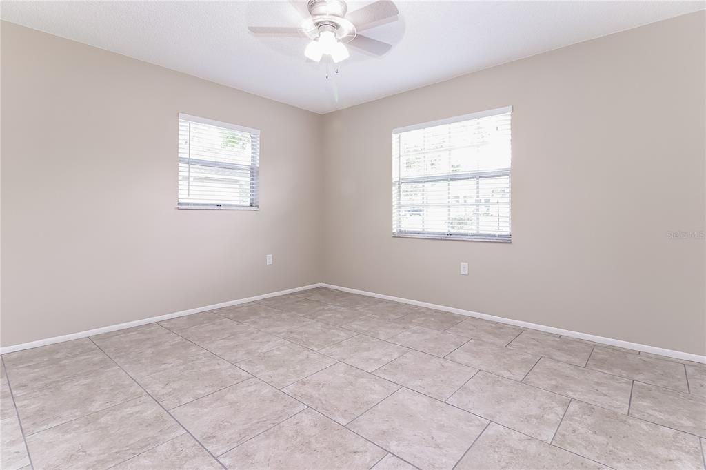 For Rent: $2,365 (3 beds, 2 baths, 1412 Square Feet)