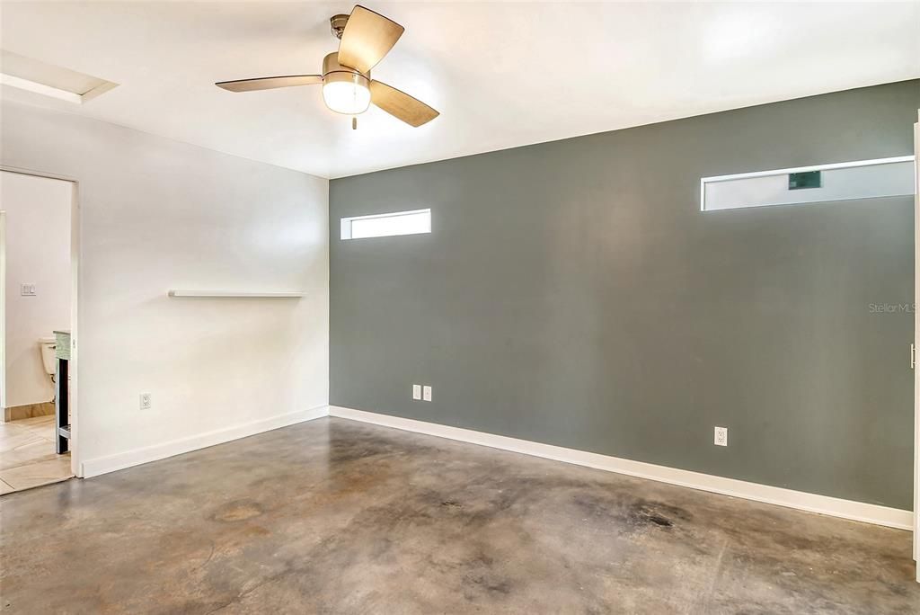 Active With Contract: $379,900 (3 beds, 2 baths, 1624 Square Feet)