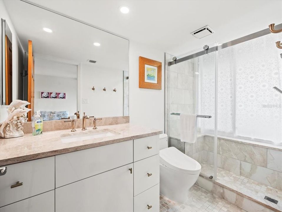 Active With Contract: $1,199,900 (2 beds, 2 baths, 1570 Square Feet)