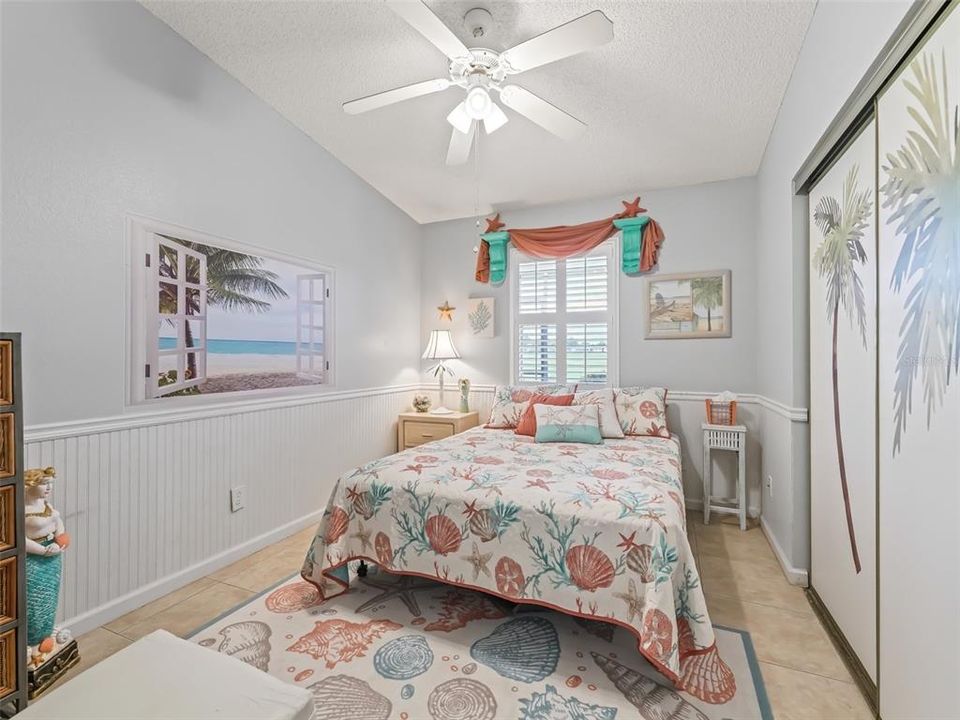 For Sale: $349,900 (2 beds, 2 baths, 1144 Square Feet)