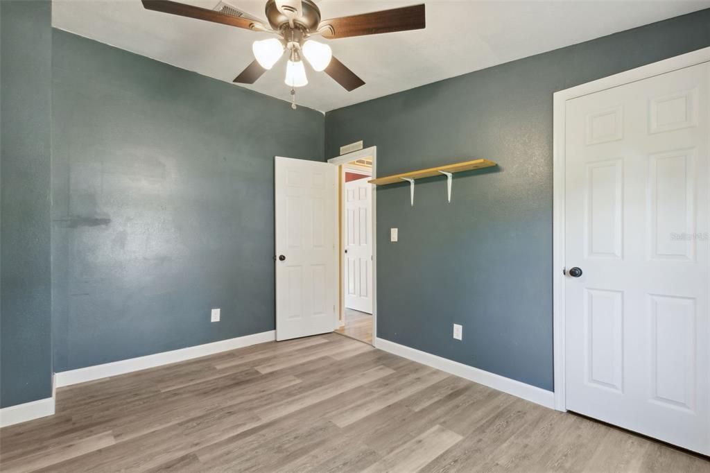 For Sale: $169,000 (3 beds, 2 baths, 1344 Square Feet)