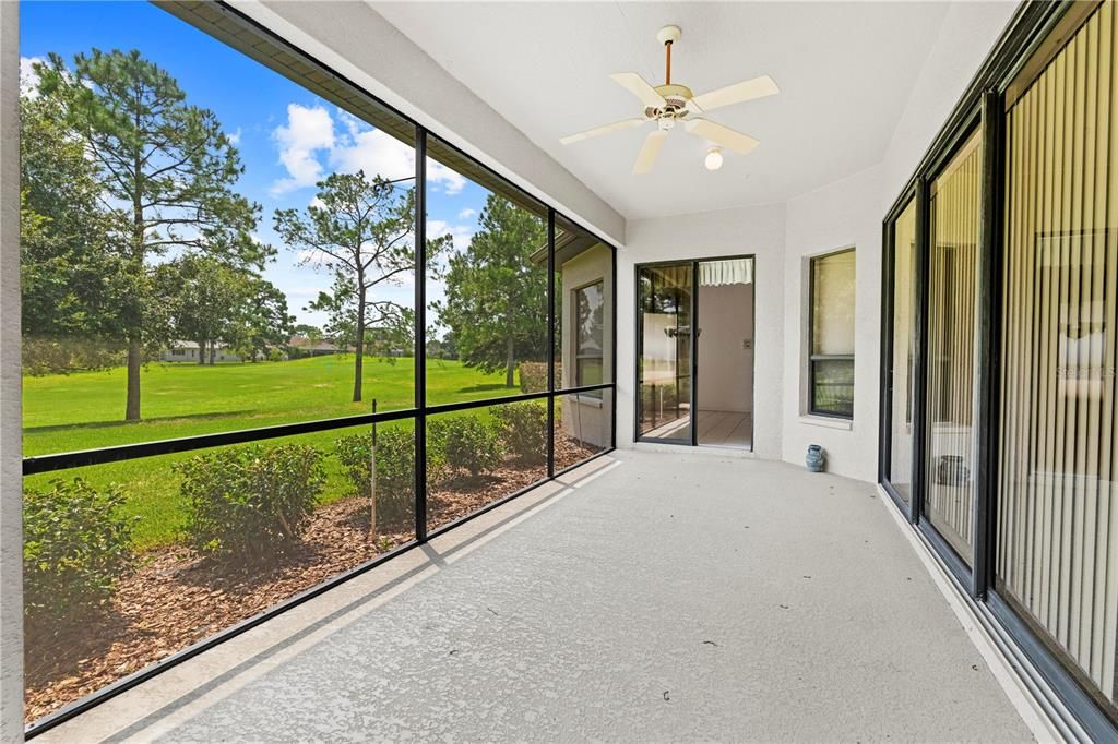 Screened Lanai w/ Golf Views!