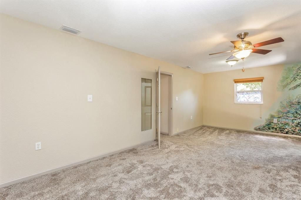 For Rent: $3,000 (3 beds, 2 baths, 1738 Square Feet)