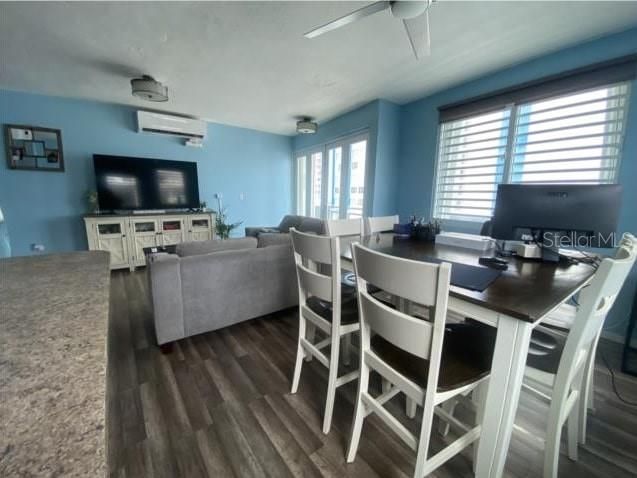 Под контрактом: $350,000 (2 спален, 2 ванн, 1086 Квадратных фут)