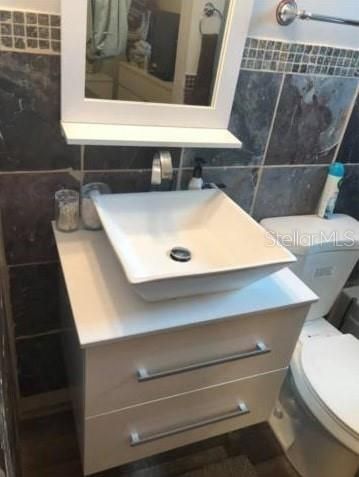 Под контрактом: $350,000 (2 спален, 2 ванн, 1086 Квадратных фут)