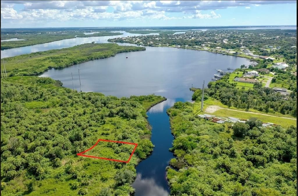 На продажу: $18,900 (0.27 acres)