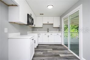 Active With Contract: $315,000 (3 beds, 2 baths, 1100 Square Feet)